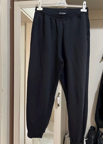 Siyah Bol Kesim Midi Eşofman Altı - Görsel 2