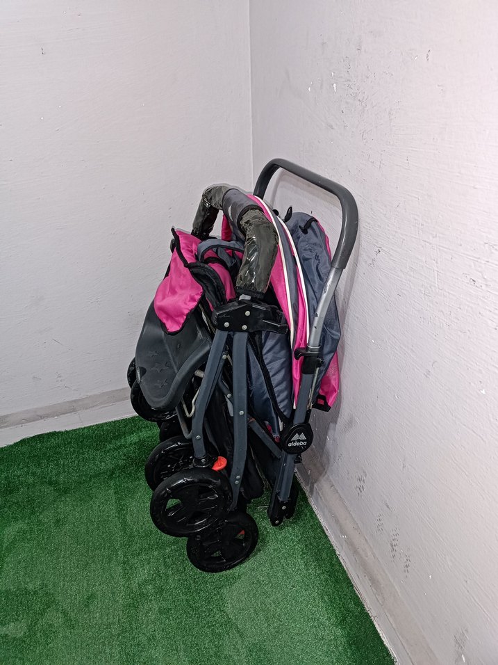 Pembe ve Gri Bebek Arabası Temiz Sağlamdır Kargo Var - Görsel 5