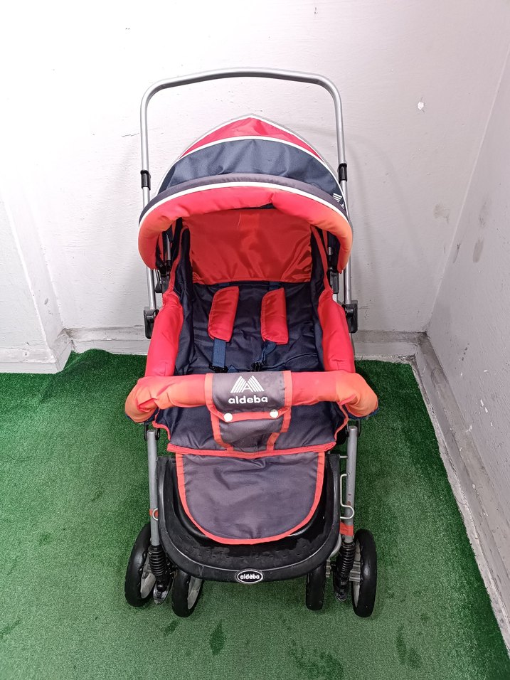 Kırmızı Bebek Arabası Temiz Sağlamdır Kargo Var - Görsel 3