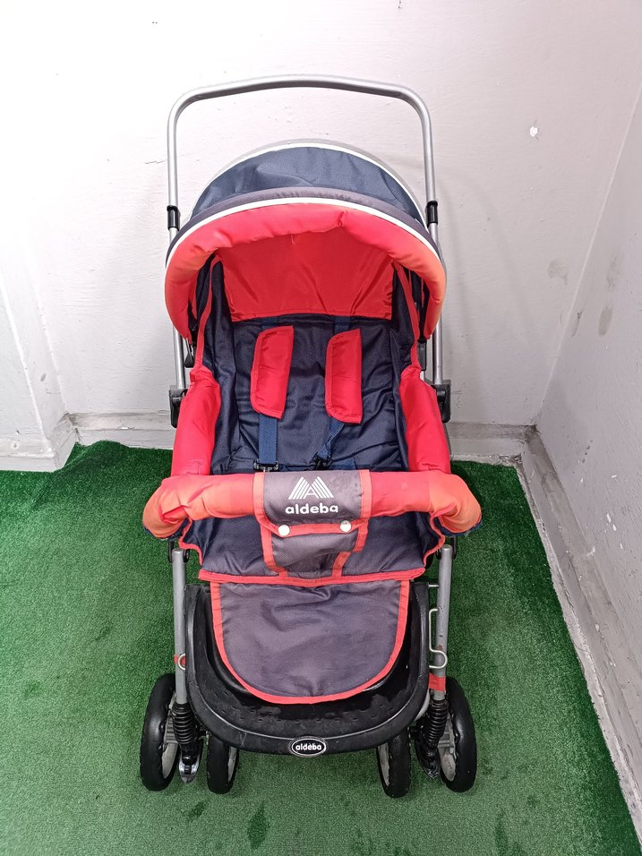 Kırmızı Bebek Arabası Temiz Sağlamdır Kargo Var - Görsel 2