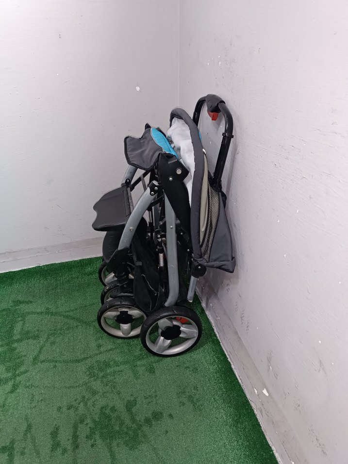 Mavi ve Gri Bebek Arabası Temiz Sağlamdır Kargo Var - Görsel 5