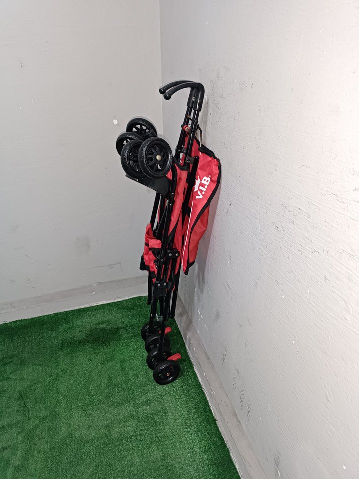 Kırmızı V.I.B. Bebek Arabası Temiz Sağlamdır Kargo Var - Görsel 4