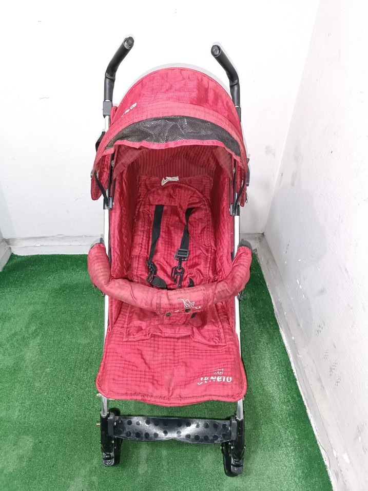 Kırmızı Bebek Arabası Temiz Sağlamdır Kargo Var - Görsel 3