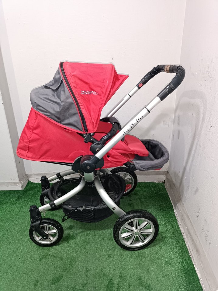 Kırmızı ve Gri Bebek Arabası Temiz Sağlamdır Kargo Var - Görsel 2