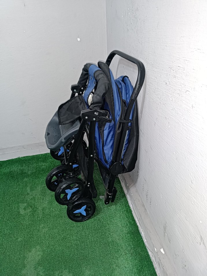 Koyu Mavi Bebek Arabası Temiz Sağlamdır Kargo Var - Görsel 5