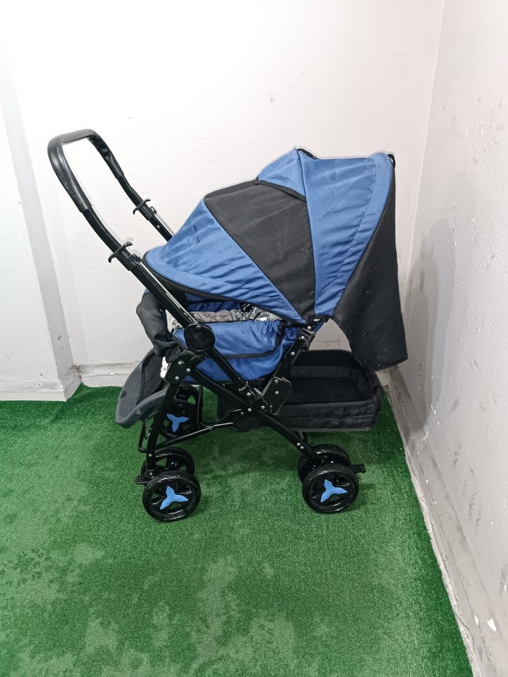Koyu Mavi Bebek Arabası Temiz Sağlamdır Kargo Var - Görsel 4