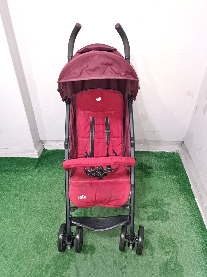 Koyu Kırmızı Bebek Arabası Temiz Sağlamdır Kargo Var - Görsel 2