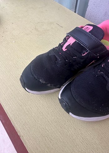 32 Beden pembe Renk Nike kız çocuk spor ayakkabı