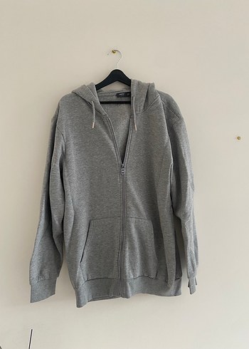 Gri kapüşonlu sewatshirt - Görsel 2