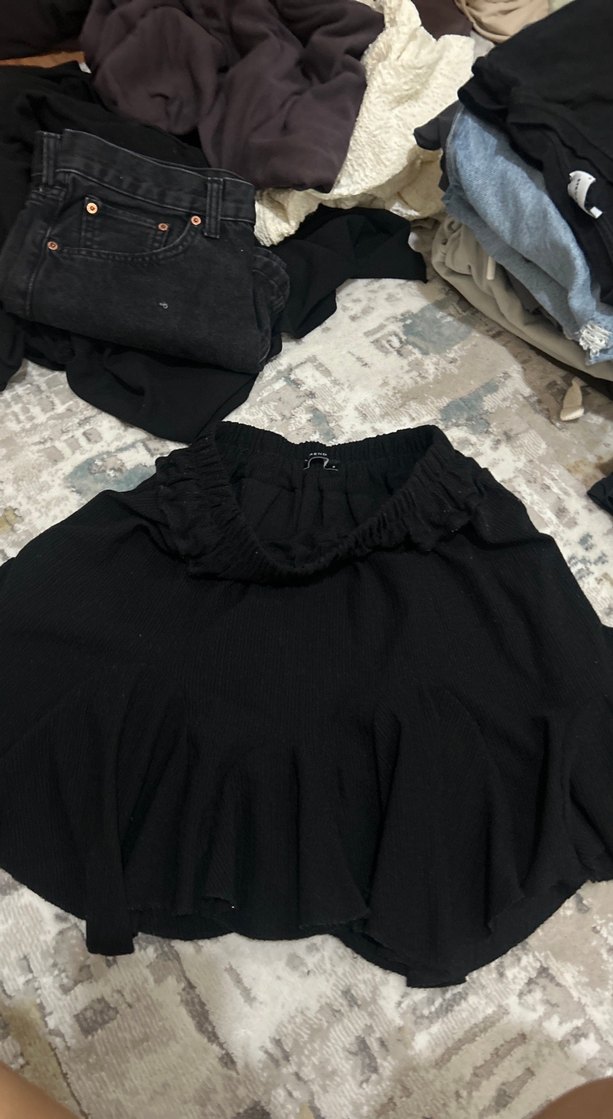 Bağlama Desenli Siyah Mini Etek - Görsel 4