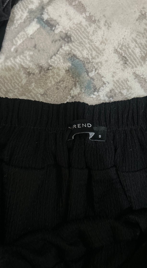 Bağlama Desenli Siyah Mini Etek - Görsel 3