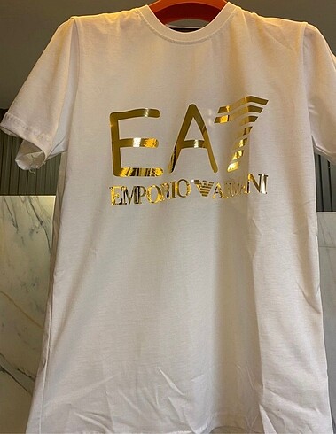 EA7 T-SHİRT