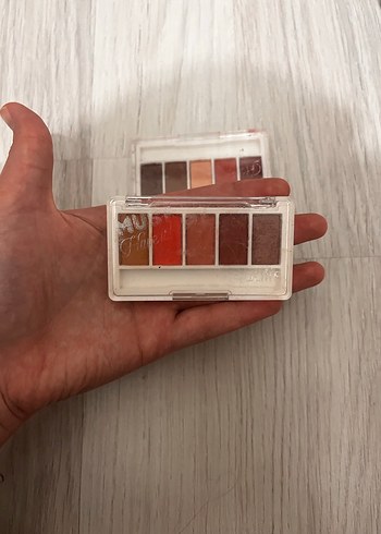 Bej Tonlarında Göz Farı Paleti - Görsel 2