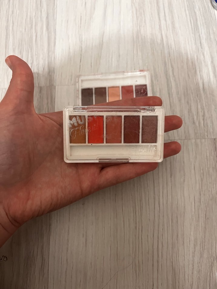 Bej Tonlarında Göz Farı Paleti - Görsel 2