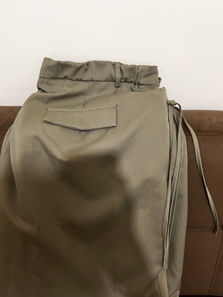 Yeşil Pilili Kadın Midi Kumaş Pantolon - Görsel 4