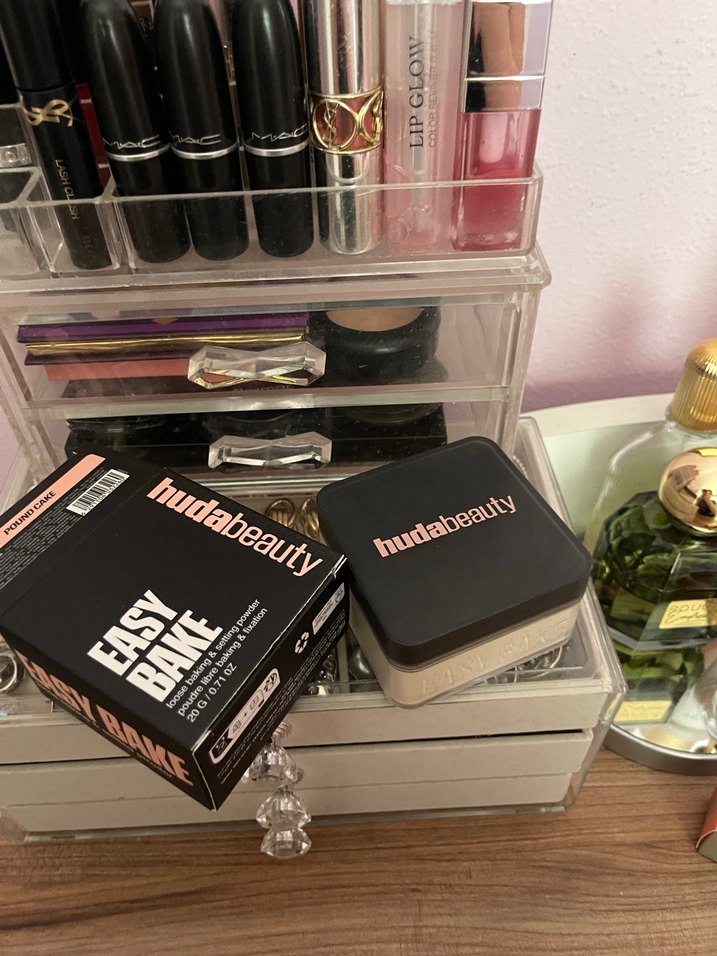 Huda Beauty Pudra Pound cake - Görsel 2