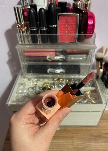  Beden Huda Beauty kapatıcı ve Nars afterglow allık
