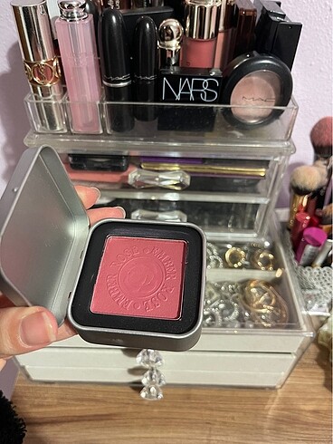 Beden Sheglam Ember rose serisi allık