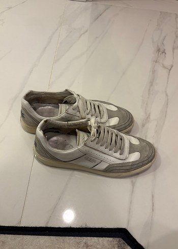 43 Beden Guess Erkek Spor Ayakkabı