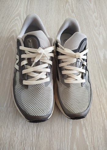 New Balance spor ayakkabı - Görsel 2