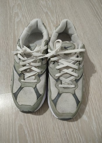Nike spor ayakkabı - Görsel 2
