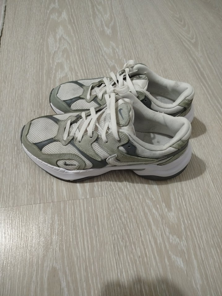 Nike spor ayakkabı - Görsel 4