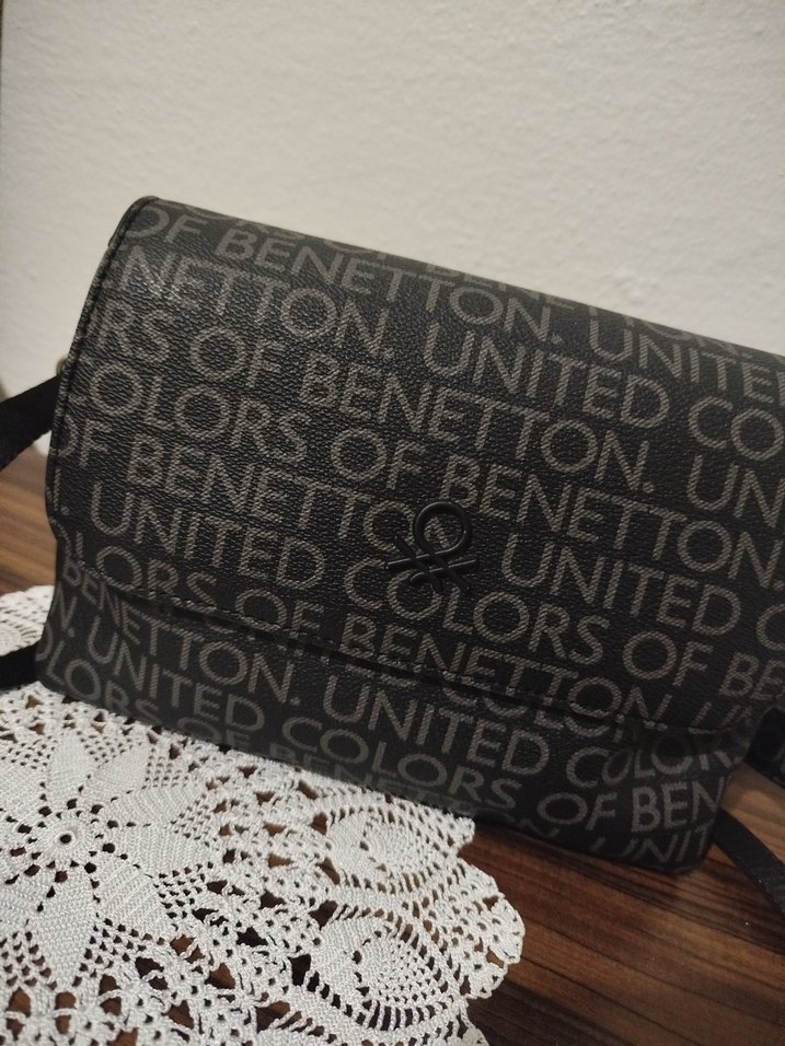 Benetton Çapraz Siyah Çanta - Görsel 2