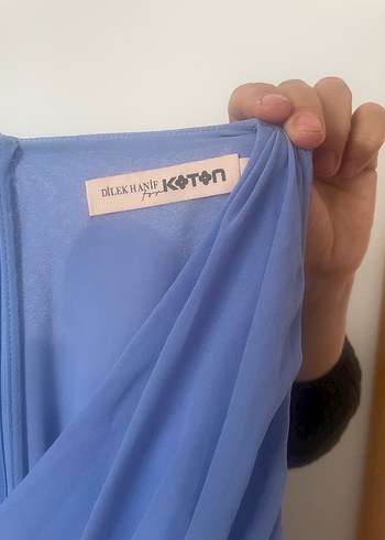 Koton Mavi V Yaka Uzun Katlı Bohem Elbise