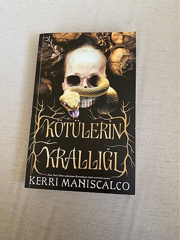 Kötülerin Krallığı Kerri Maniscalso Karton Kapak