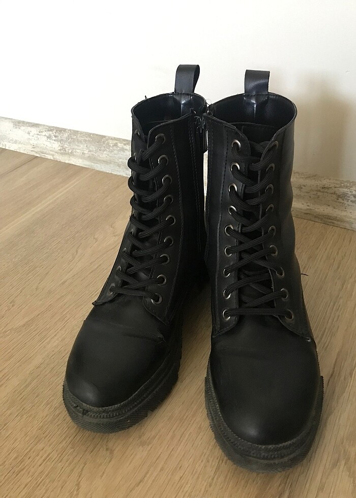 Kadın Bot - Görsel 3