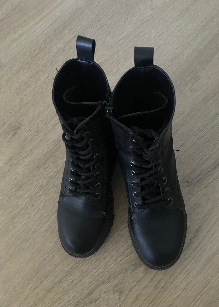 Kadın Bot - Görsel 2