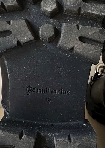 39 Beden Stradivarius Bot