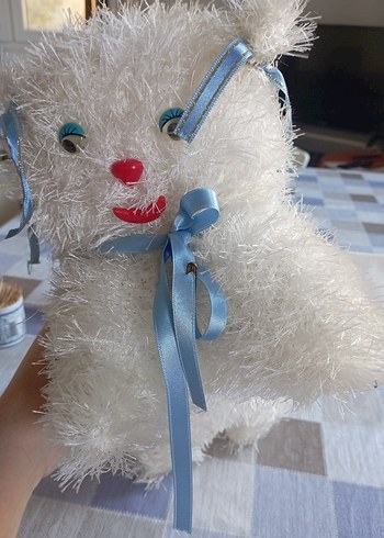 Beyaz El Yapımı Oyuncak Kedi