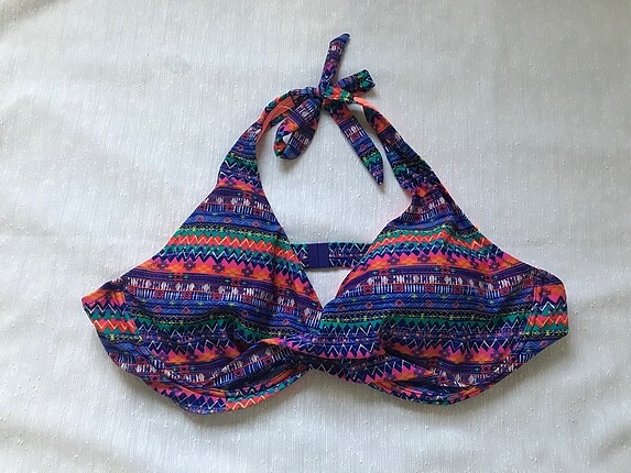Bikini üstü bedeni 90C