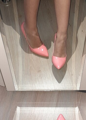 38 Beden Stiletto