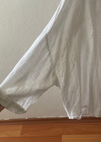 Nakışlı Cep Detaylı Beyaz Keten Gömlek - Görsel 4