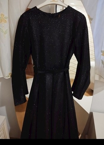 Parlak Siyah Uzun Abiye Elbise - Görsel 4