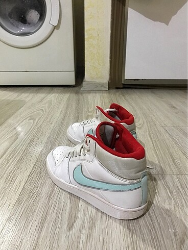Nike spor ayakkabı orijinal
