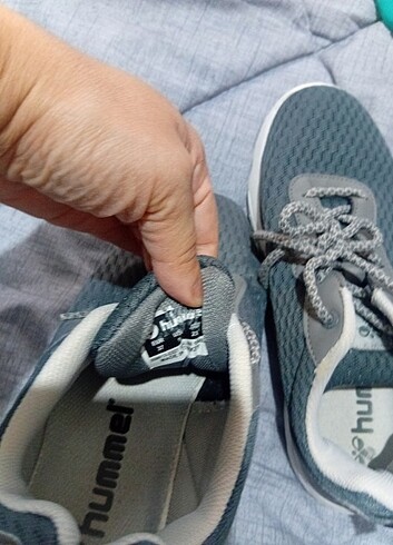 37 Beden Hummel 37 numara