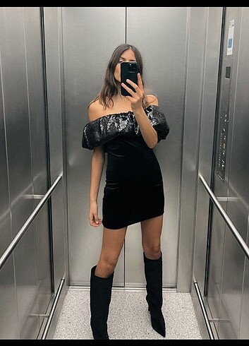 Zara Zara kadife pullu elbise