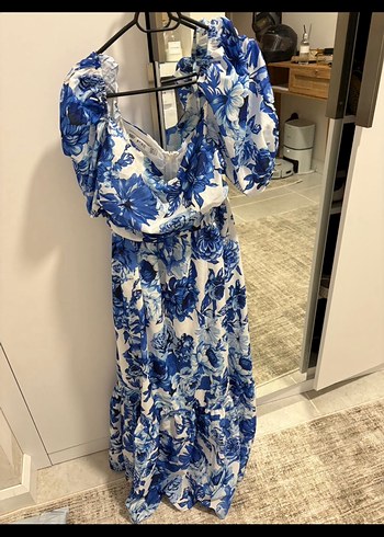 Mavi çiçekli elbise - Görsel 2