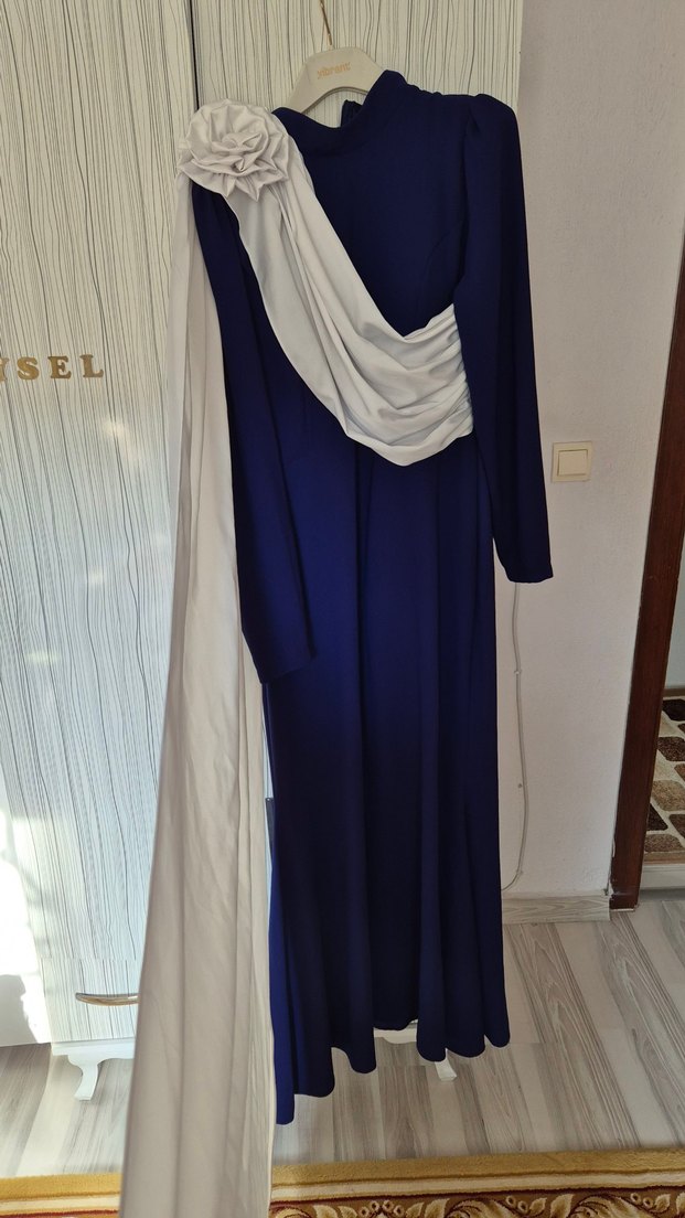 Castilya Drapeli Uzun Kollu Abiye Elbise - Görsel 5