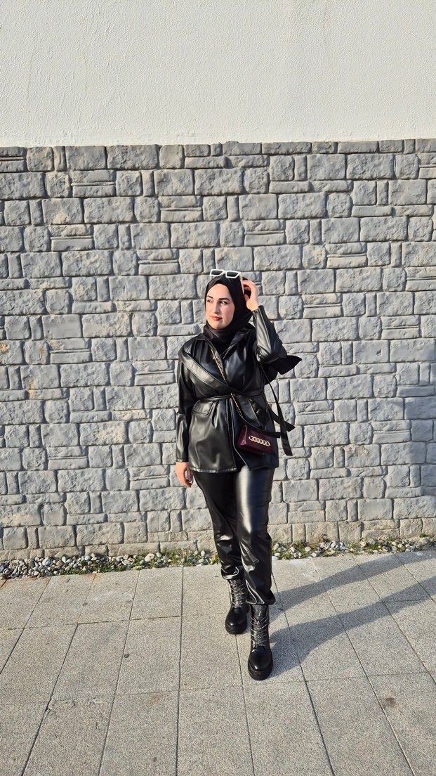 Siyah deri ceket - Görsel 3