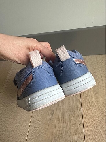 32 Beden Orjinal Nike kız çocuk sneakers