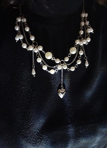 Vivienne Westwood pearldrop inci kolye