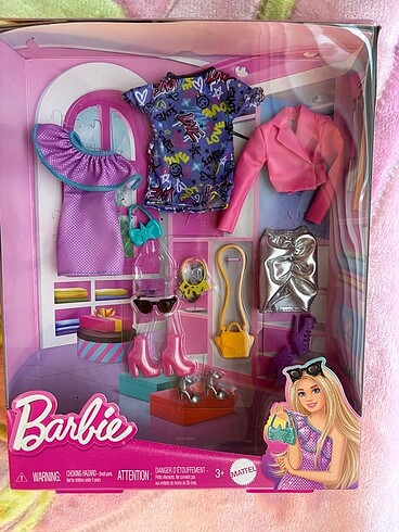 Barbie Kıyafet Seti