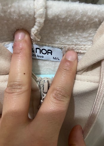 Kadın Beyaz Kapüşonlu Fermuarlı Sweatshirt - Görsel 2