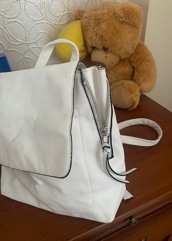 Stradivarius Beyaz Kadın Sırt Çantası