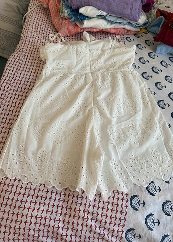 Trendyol & Milla Dantel Detaylı Straplez Mini Beyaz tulum