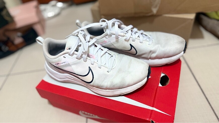 Nike Nike 40 no beyaz yeni kadı ayakkabısı